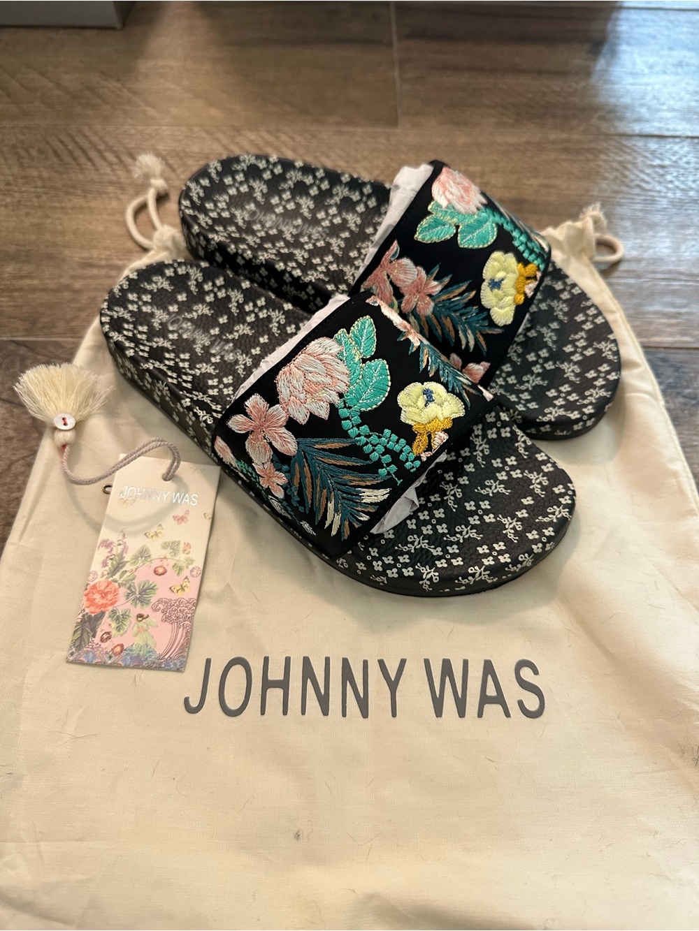 Johnny Was Mila Embroidered Slides